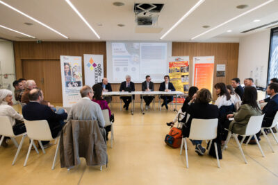 Agrandir l'image 2 sur 3, fenêtre modale