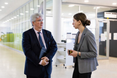 Agrandir l'image 2 sur 3, fenêtre modale