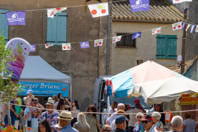 Vue du marché - Agrandir l'image 3 sur 8, fenêtre modale