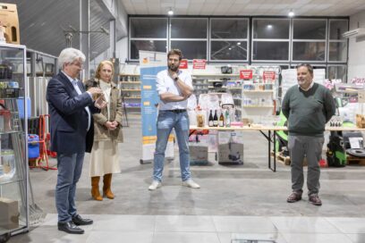 Régis Banquet prend la parole face au dirigeant Olivier Logeat - Agrandir l'image, fenêtre modale