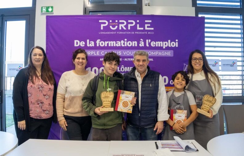 Les gagnants entouré du jury