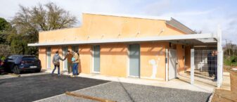 L'extérieur de la micro-crèche presque terminé