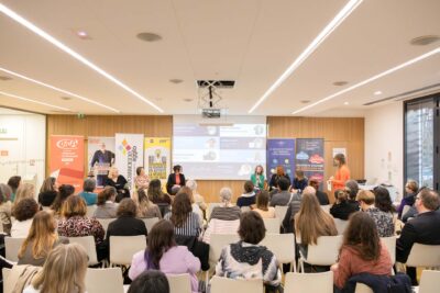 Entreprendre au féminin  - Agrandir l'image 1 sur 3, fenêtre modale