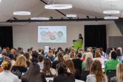 journée petite enfance - Agrandir l'image 1 sur 2, fenêtre modale
