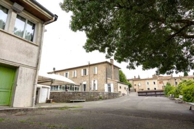 Agrandir l'image 2 sur 8, fenêtre modale