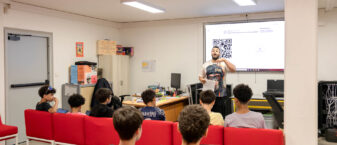 ados du centre social Montsarrat